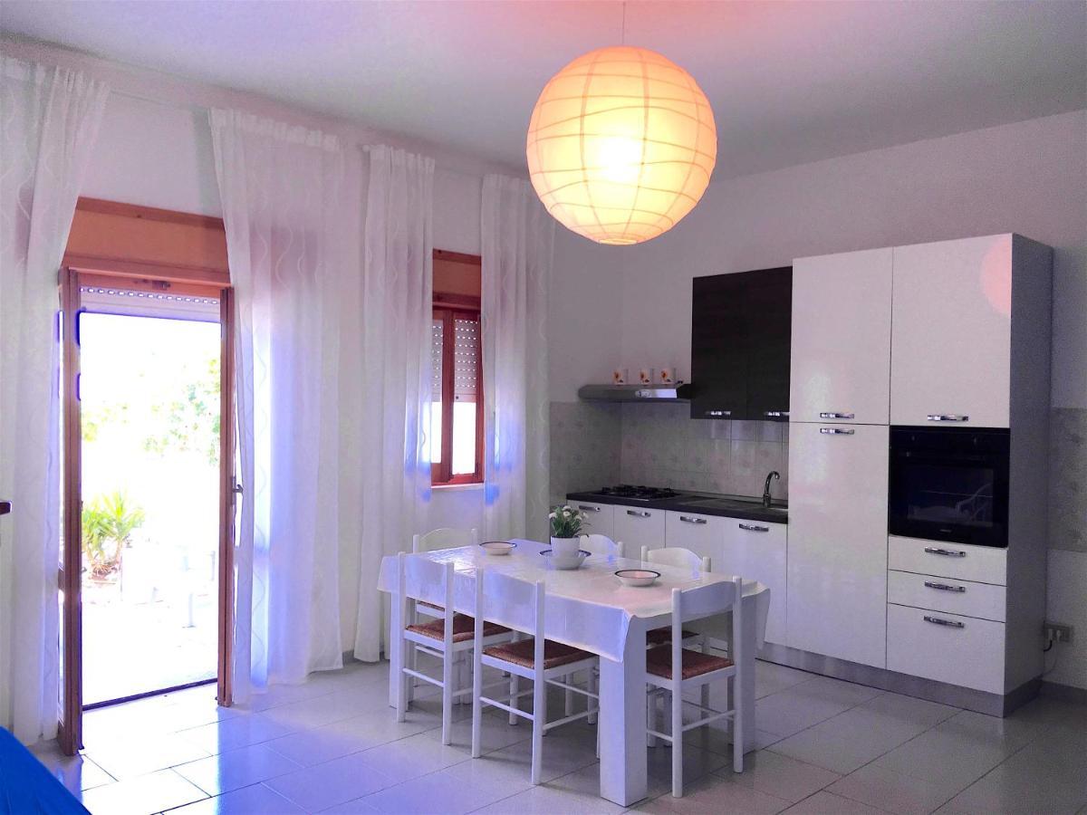 Appartamento Aria 150M Dal Mare Castelsardo Bagian luar foto